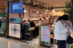 中式糖水铺“翻红”，商场门店激增、茶饮店也入局，热度能持续多久