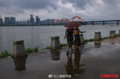 机器人租赁市场火爆，租台机器人回家给父母养老？可能还得再等等