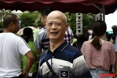 15年奔走街巷“找茬”，74岁爹爹甘当城市啄木鸟｜26℃