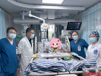 “死里逃生”那几天，她读懂了ICU护士的真心