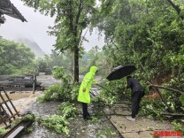石门交管闻汛即动，排查隐患保障道路畅通