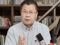 严惩黑心杨梅商贩，切莫连坐整片果园｜军哥说新闻