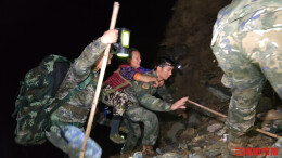 武警常德支队官兵全力搜救，转移6名被困群众｜2026防汛火线
