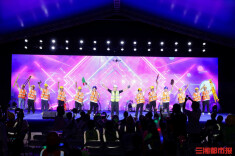 工地“时装秀” ！长沙奥体建设者带着“吃饭的家伙”走T台