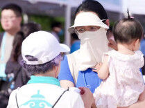 超4000万元医疗物资送到草原，韩红基金会走进二连浩特