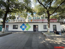 长沙街头新增30个免费纳凉点，公交驿站为户外劳动者敞开纳凉门丨战高温2026