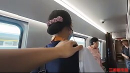 视障小伙来长沙旅游：刚下高铁就被陌生人一路护着走，安全感拉满