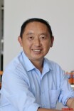 大山深处的“校长爷爷”，用半辈子守护村小的读书声｜26℃