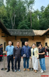 万字家书开启奇妙缘分，湘陇两家庭互托异地求学的女儿