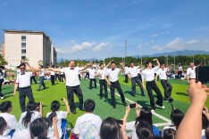 衡山县：高考前最大惊喜 老师集体热舞为学子解压打气