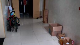 楼道堆杂物隐患大，物业有权清理吗？听听消防员怎么说