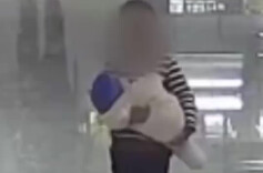 视频|8岁哥哥抱着4个月大弟弟，地铁工作人员当上“临时奶爸”