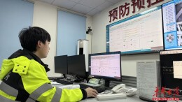 【新春走基层】你看不见的波形曲线，是他们画出的平安符