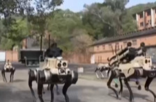 “暗影”“浴血”“极地”集结！中国机器人狼群巷战画面首次公开