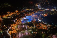 芙蓉镇七夕民乐音乐会向世界演绎“中国式浪漫”