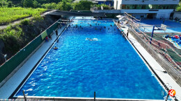 高温天里的清凉选择！花垣县城泳池成市民消暑“顶流”