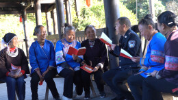 靖州：侗寨长廊里，用“家常话”宣讲宪法