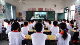 传唱本土红军歌谣！临武三校“开学第一课”厚植爱国情怀