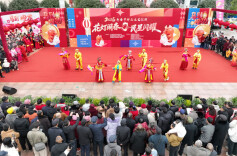 苗乡麻阳：花灯荟萃闹新春 龙腾盛世年味浓