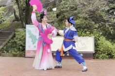 戏曲雅韵醉游人！永兴非遗花鼓走进一线天景区庆国庆