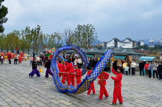 龙狮起舞闹元宵，中方荆坪古村民俗巡游火热举行