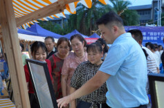 晚风裹着烟火气，中方县把6000个就业岗位摆进了夜市摊
