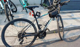 南京一市民骑自行车上路因无牌被罚50元