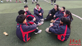 米轶林：你当像鸟飞往你的山