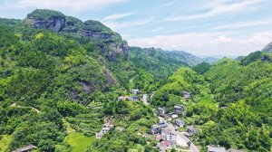 丹霞如画 文旅富民