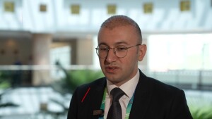 &ldquo;从泥巴到嘴巴，绿色经济很重要&rdquo;