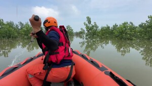 水上&ldquo;快递&rdquo; 保障供给
