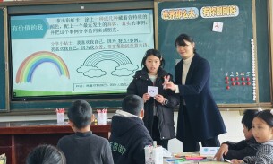 滨江小学赴宁乡停钟小学开展线下送教活动