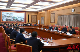 沈晓明主持召开专题会议研究省“十五五”规划《纲要草案》编制工作