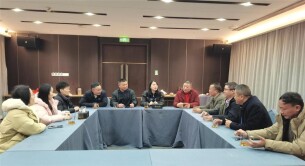 车站北路社区举行“芙蓉夜话”恳谈会聚民意解难题