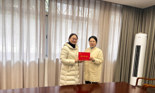 湖南交通职院党委开展元旦春节走访慰问活动——为困难党员和援疆干部送去组织温暖