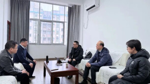 湖南交通职院机电工程学院与省首届工业机器人大赛组委会洽谈合作