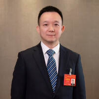 新湖南访谈丨以“钛”破题开新局，助力全省打造先进制造业高地——访省人大代表，娄底市委副书记、市长何朝晖