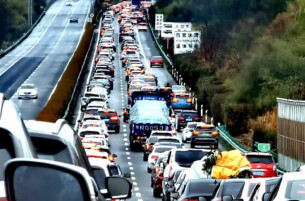 小车司机注意！京港澳高速郴州段往南方向部分应急车道放开