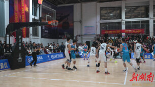 【怀乡怀梦怀BA】怀BA赛事火热进行   鹤城队客场87：81战胜溆浦队