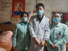 穿城赴约  上门解忧｜娄底市第二人民医院“移动诊室”惠及乡镇患者