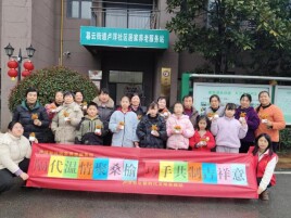 指尖非遗浸润童心 巧手编织祖孙温情