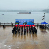 省水利厅开展长江保护法实施五周年联合执法普法巡江活动