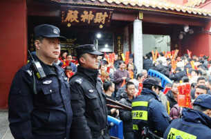 从腊月到新春，雁城“法治守夜人”处处护民生