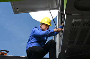 25年拧动4000吨传奇，他以毫米精度护航国之重器