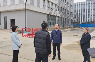 岳阳临港高新区考察半导体产业园