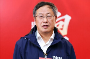 全国人大代表印遇龙：促进中小型生猪养殖场高质量发展