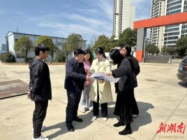 望城资规分局：主动上门问需，精准服务纾困