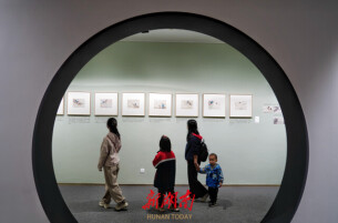 新展丨白颜色能在白纸上画画？美得你心动