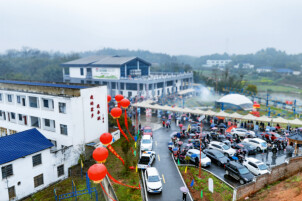 以花为媒优服务 政企同心促发展——湘潭县锦石乡“碧泉花朝·寻福季”助力乡村文旅提质增效纪实
