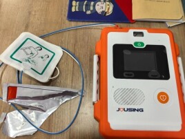 “黄金4分钟”生死接力！株洲男子心脏骤停，同事用AED抢回一命